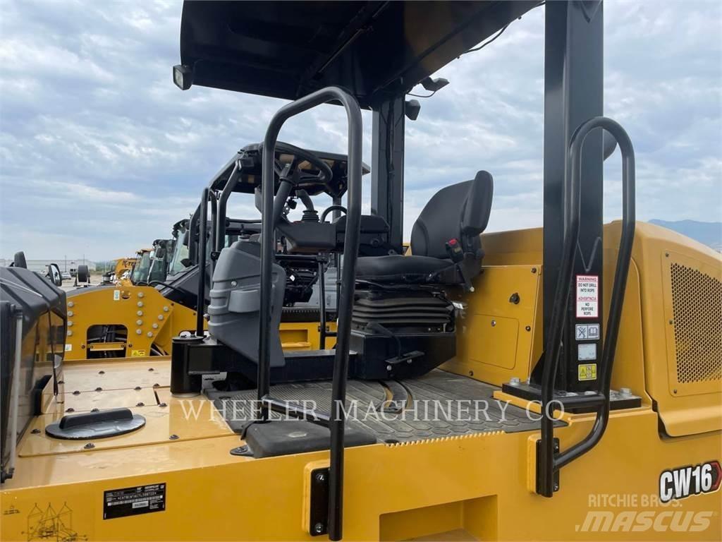 CAT CW16 Cilindros Compactadores de pneus
