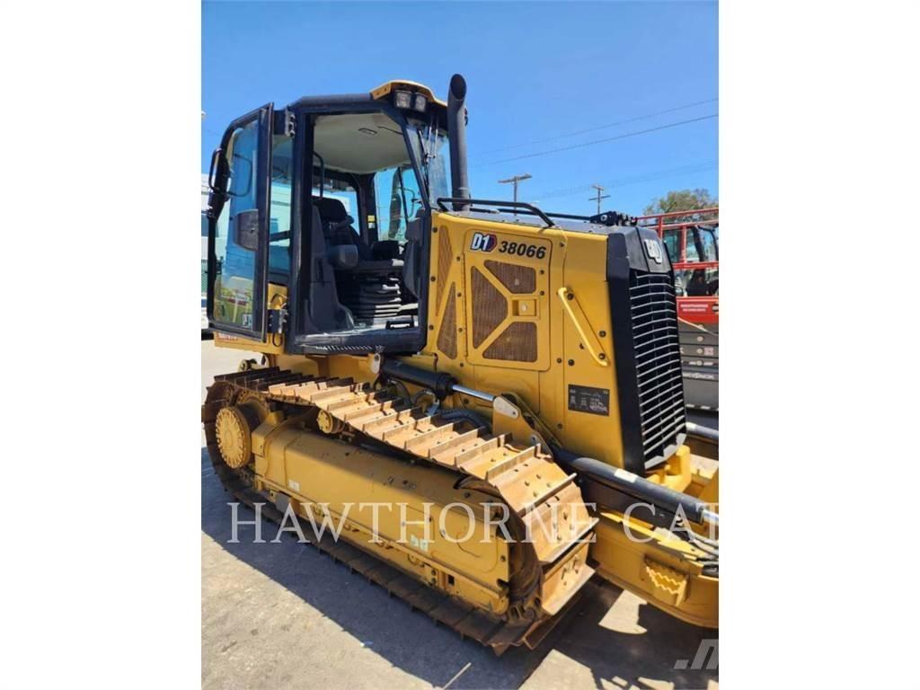 CAT D1 Dozers - Tratores rastos