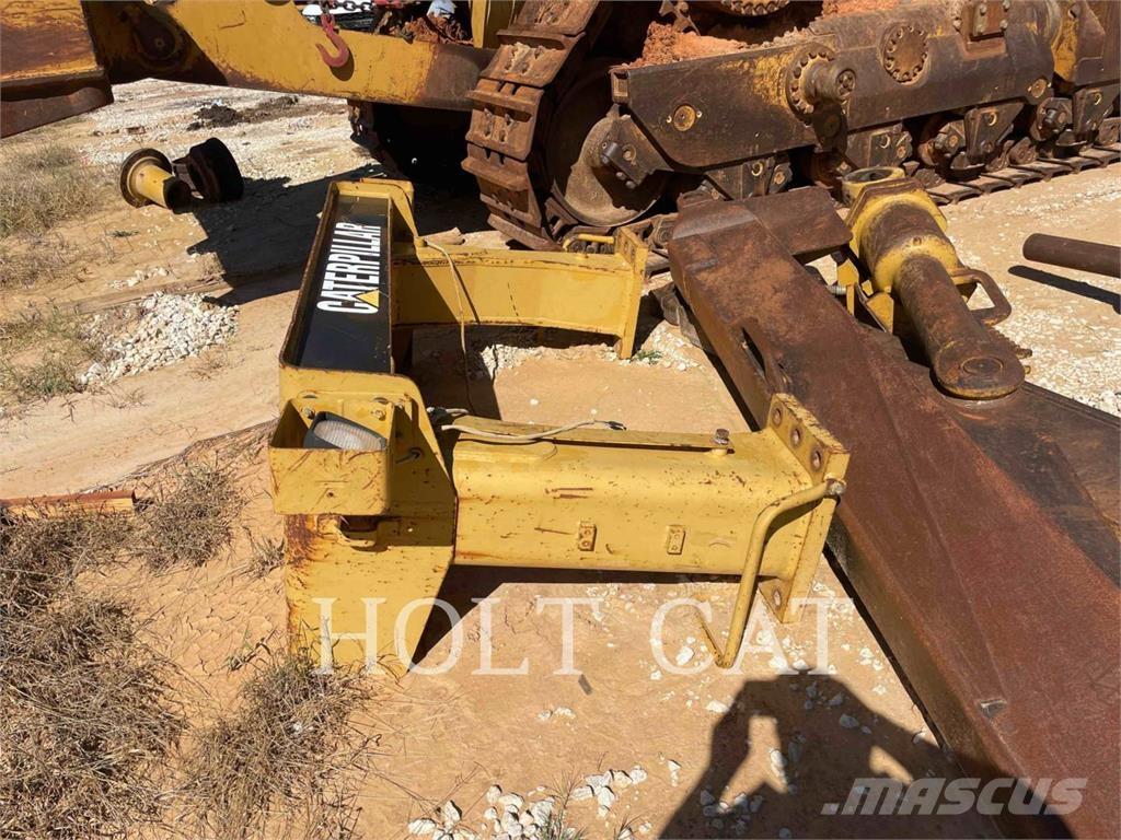 CAT D10R Dozers - Tratores rastos