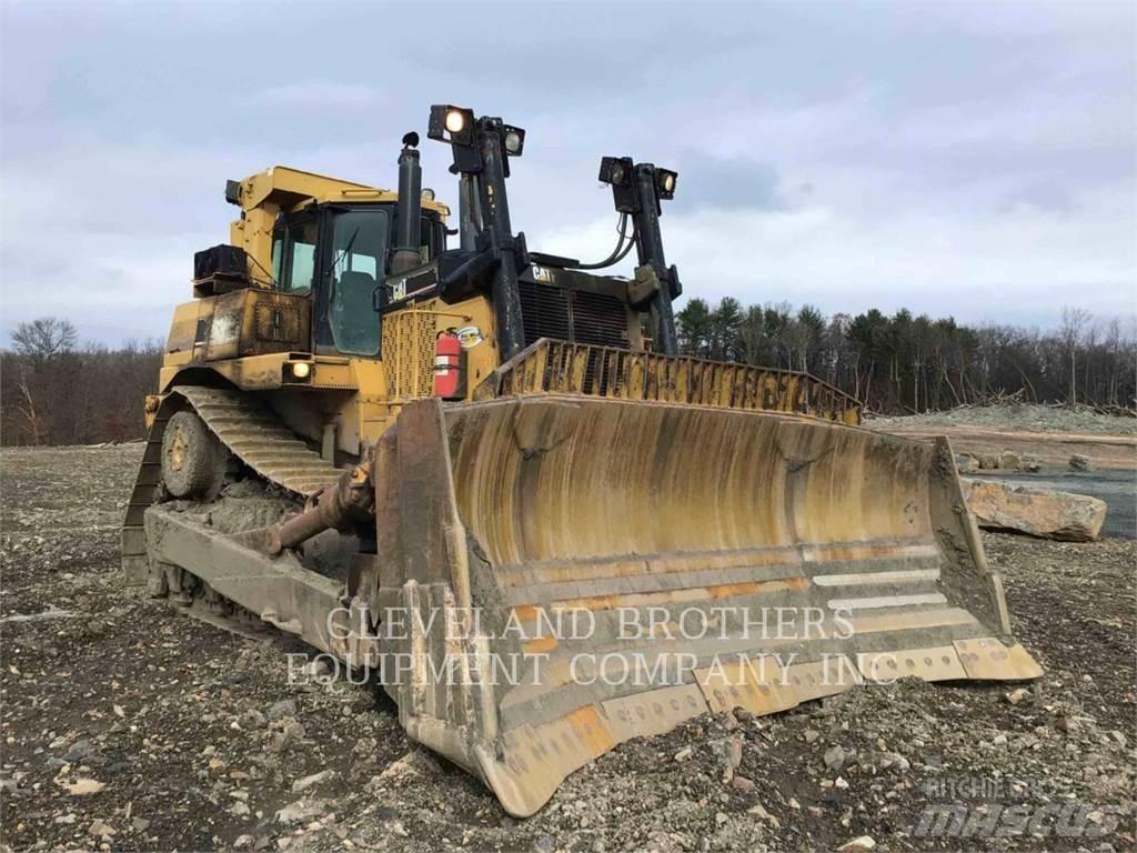 CAT D10T Dozers - Tratores rastos