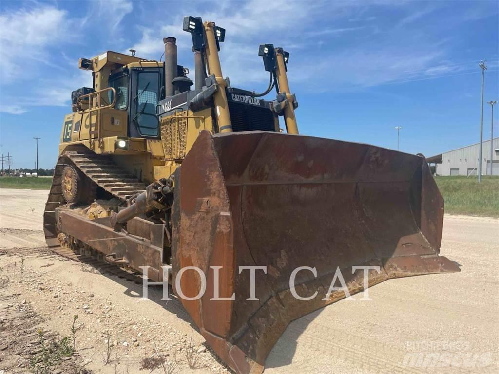 CAT D10T Dozers - Tratores rastos