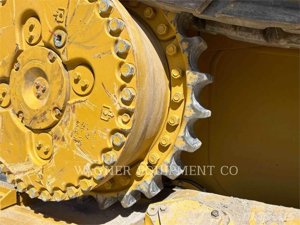 CAT D10T2 Dozers - Tratores rastos