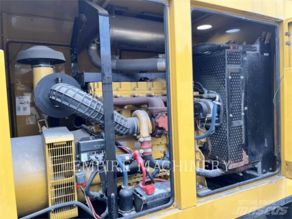 CAT D150 Geradores Diesel