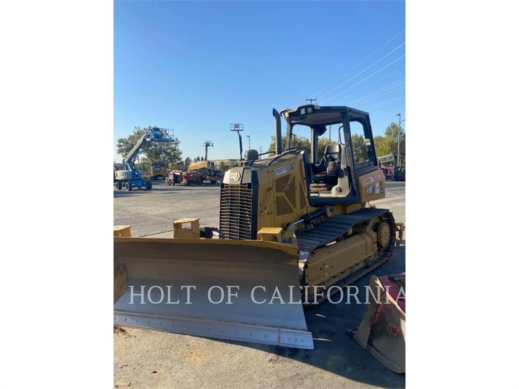 CAT D2 Dozers - Tratores rastos