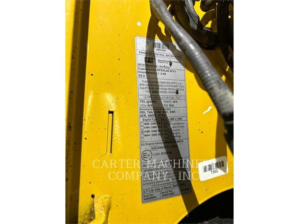 CAT D2 Dozers - Tratores rastos