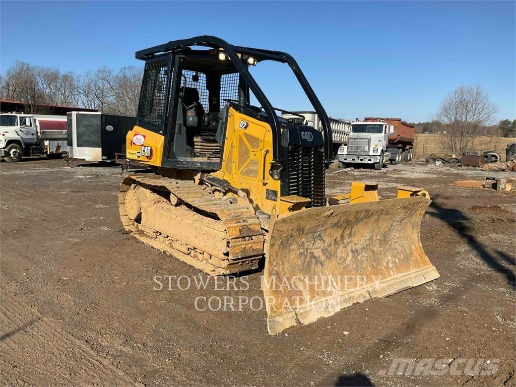 CAT D2 Dozers - Tratores rastos