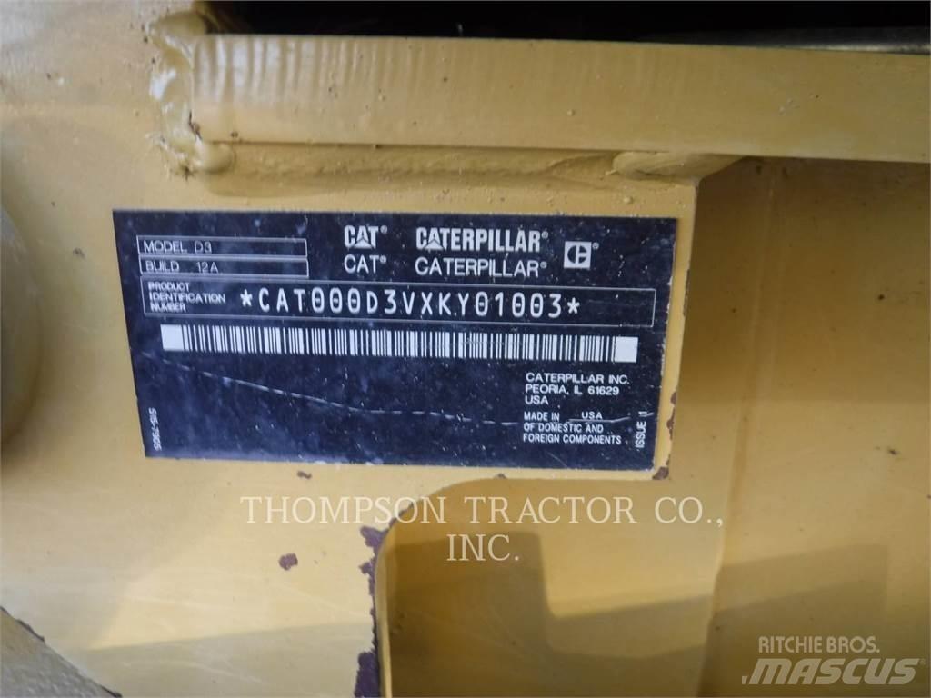 CAT D3 Dozers - Tratores rastos