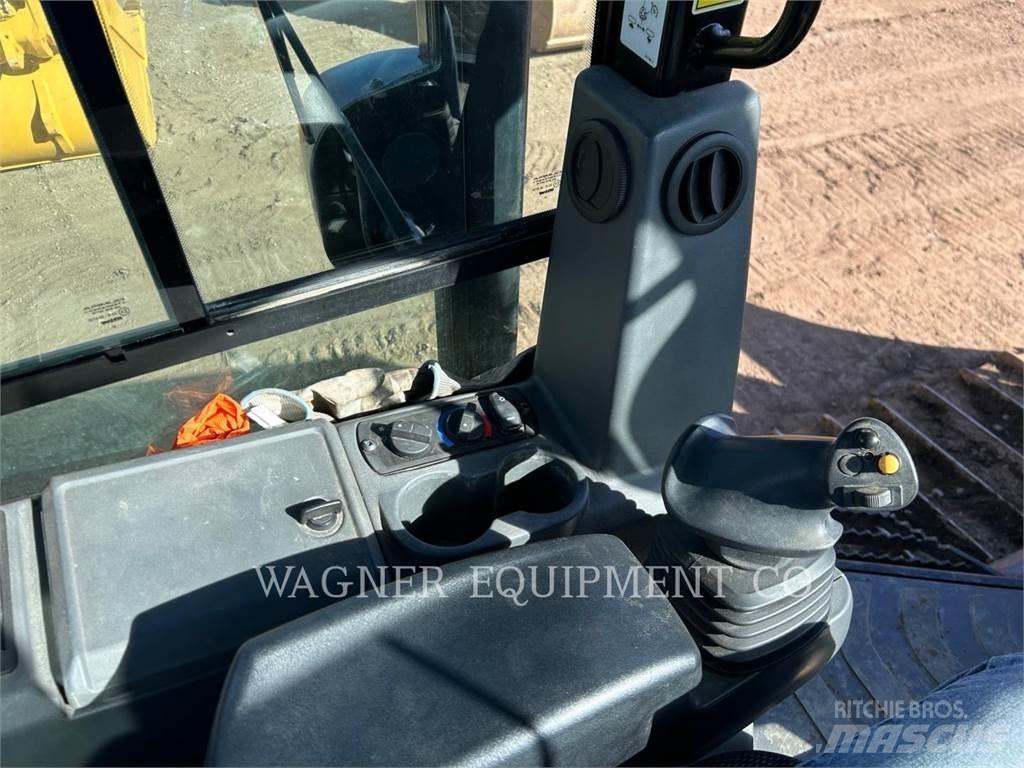 CAT D3 Dozers - Tratores rastos