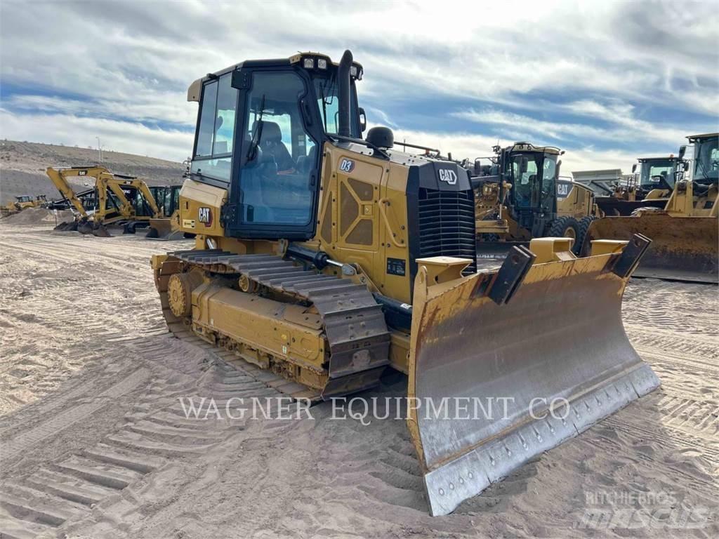 CAT D3 Dozers - Tratores rastos