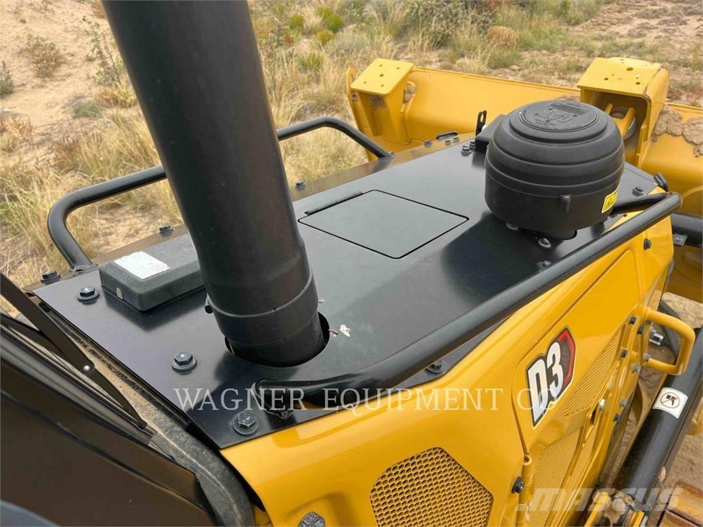 CAT D3 Dozers - Tratores rastos