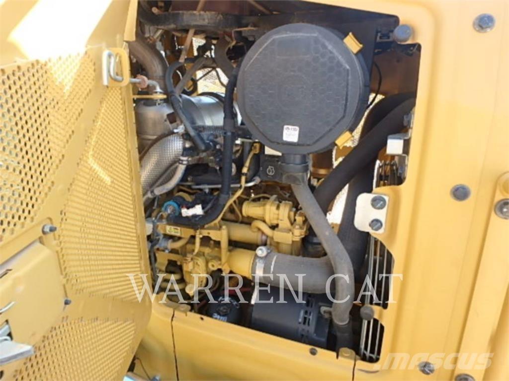 CAT D3 ARO Dozers - Tratores rastos