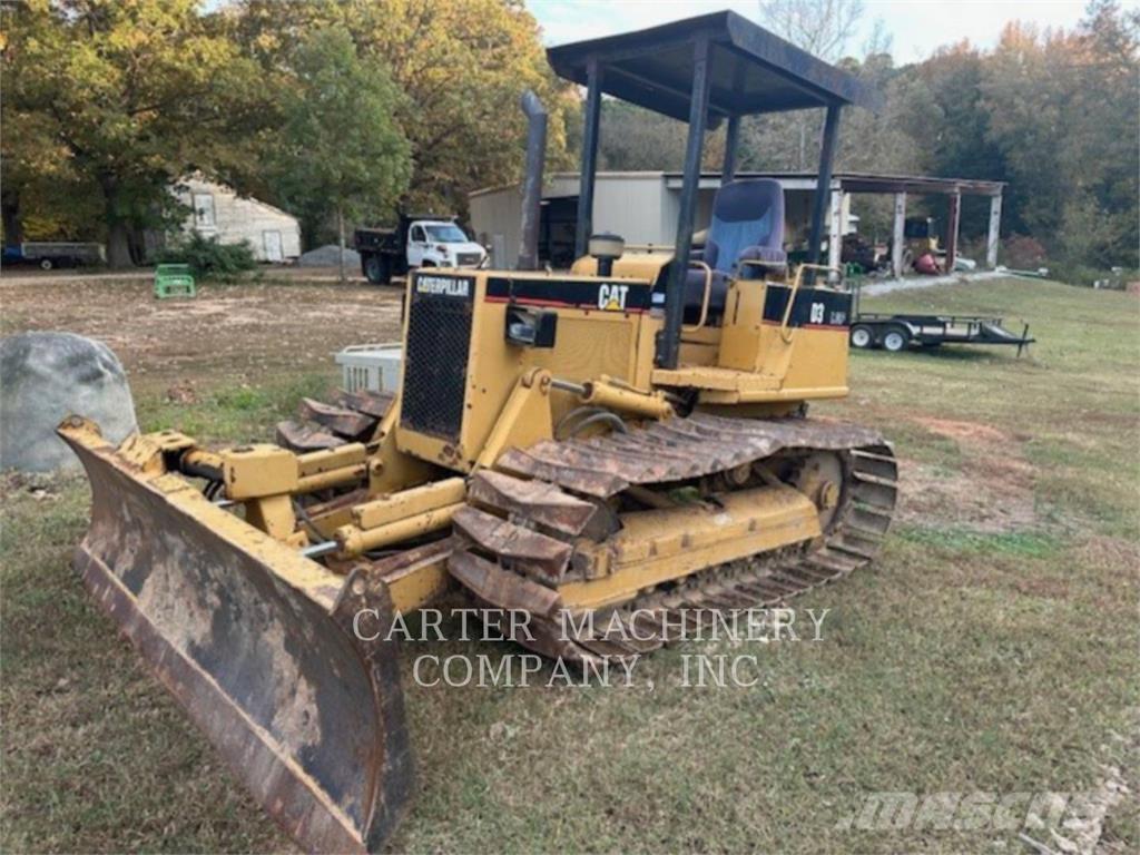 CAT D3BLGP Dozers - Tratores rastos