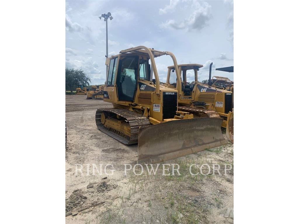 CAT D3GLGP Dozers - Tratores rastos