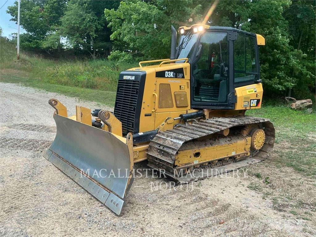 CAT D3K2L A Dozers - Tratores rastos