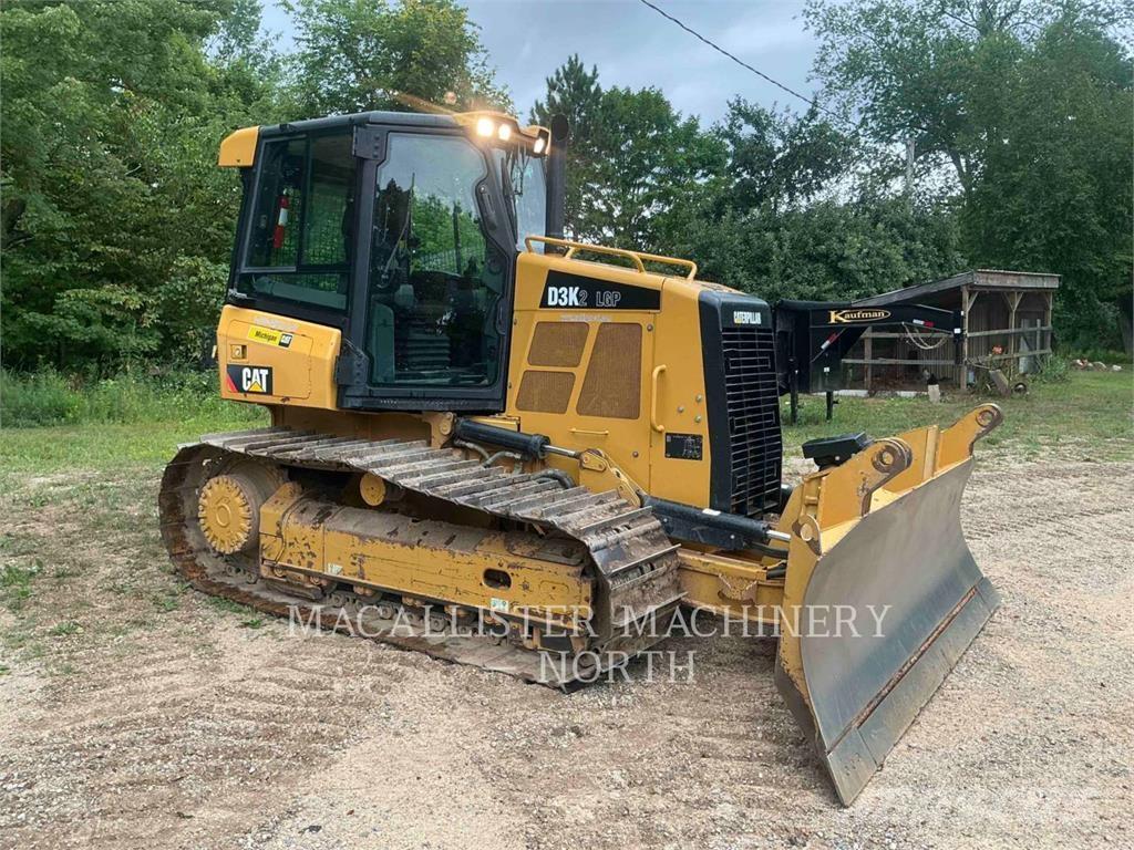 CAT D3K2L A Dozers - Tratores rastos