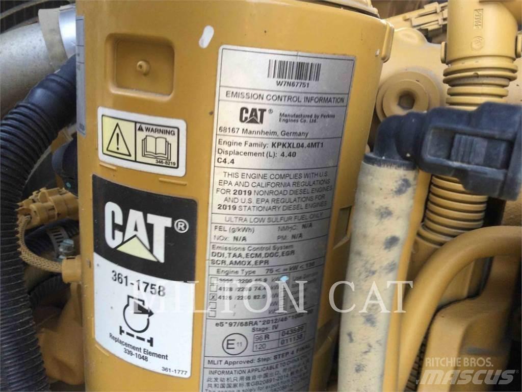 CAT D3K2LGP Dozers - Tratores rastos