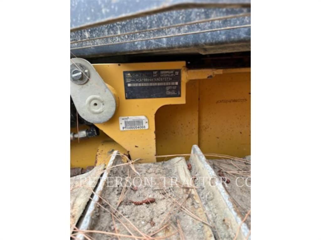 CAT D4 Dozers - Tratores rastos