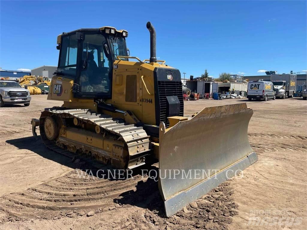 CAT D4 Dozers - Tratores rastos