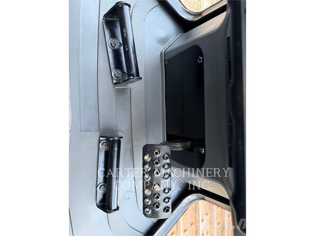 CAT D4-15LGPVP Dozers - Tratores rastos