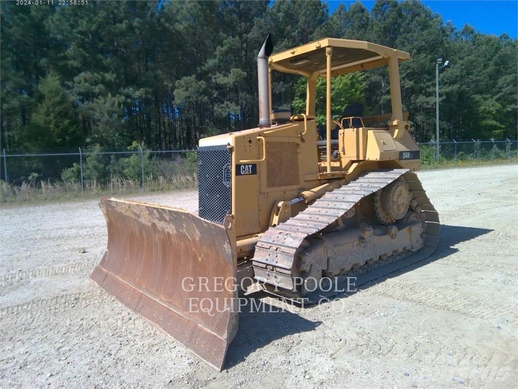 CAT D4HIIIXL Dozers - Tratores rastos
