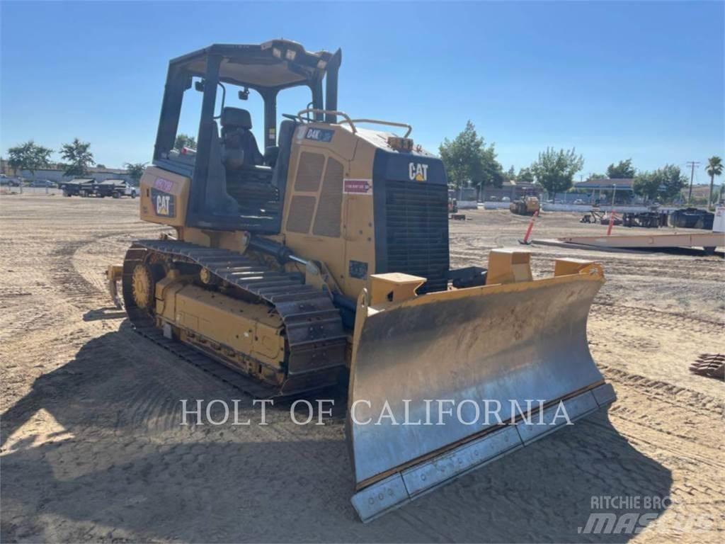 CAT D4K Dozers - Tratores rastos