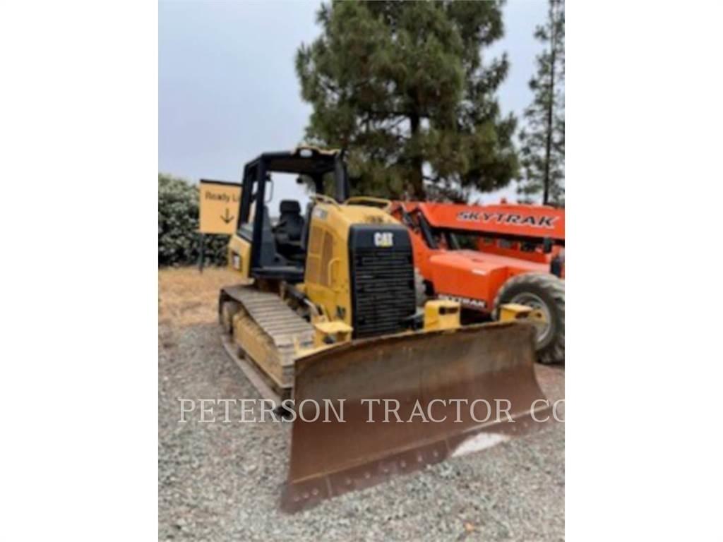 CAT D4K2 Dozers - Tratores rastos