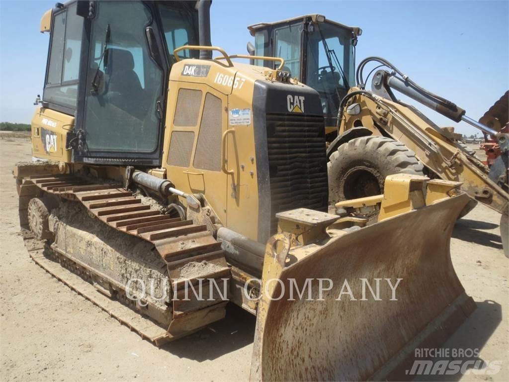 CAT D4K2 Dozers - Tratores rastos