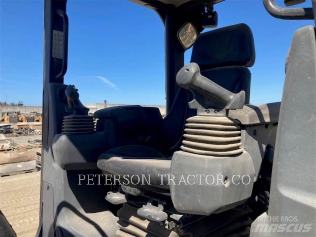 CAT D4K2 Dozers - Tratores rastos
