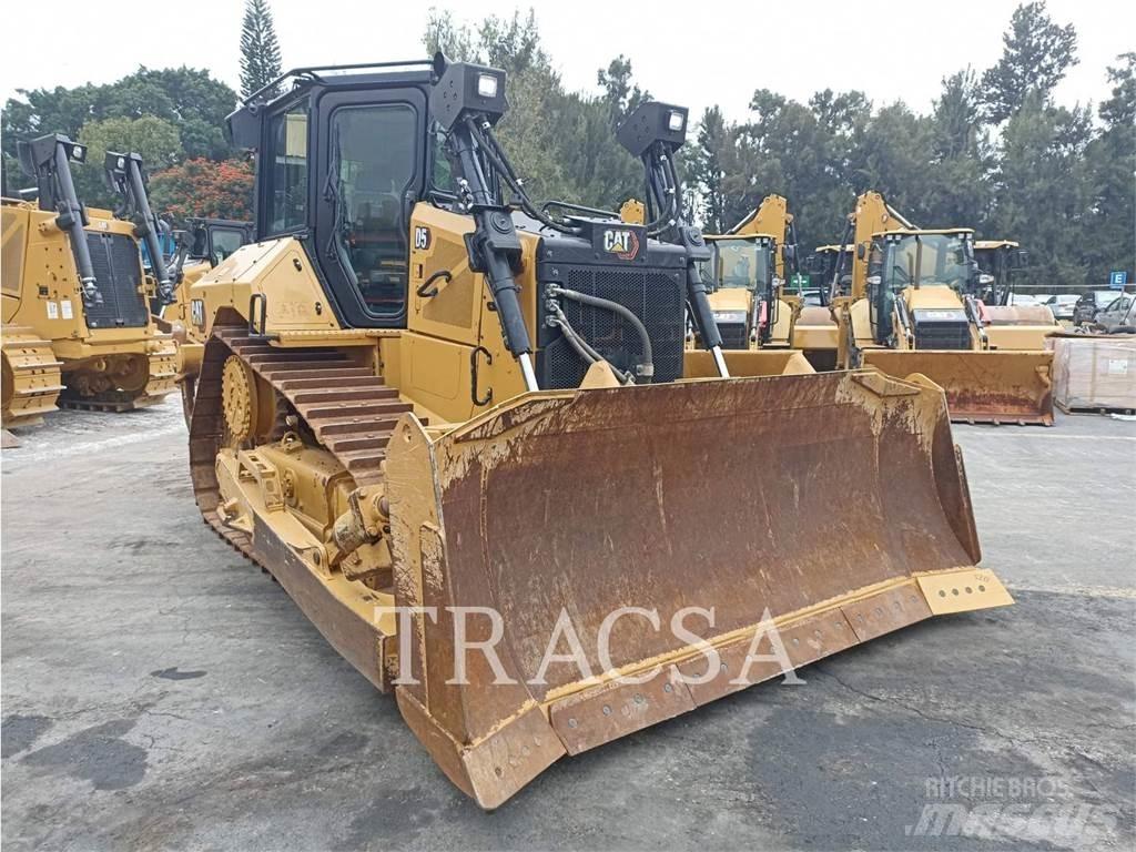 CAT D5 Dozers - Tratores rastos