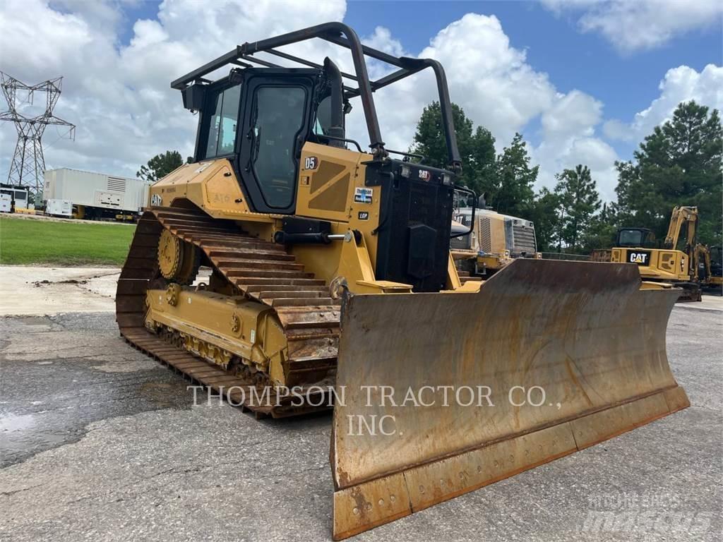 CAT D5 Dozers - Tratores rastos