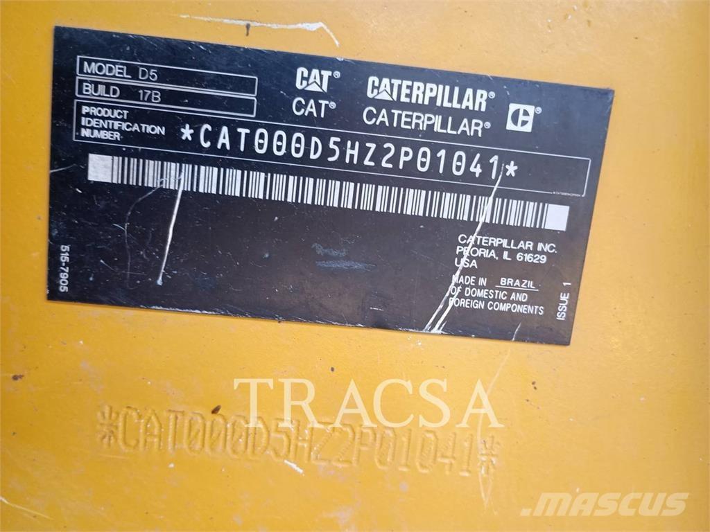 CAT D5 Dozers - Tratores rastos