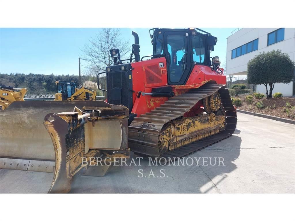 CAT D5 Dozers - Tratores rastos