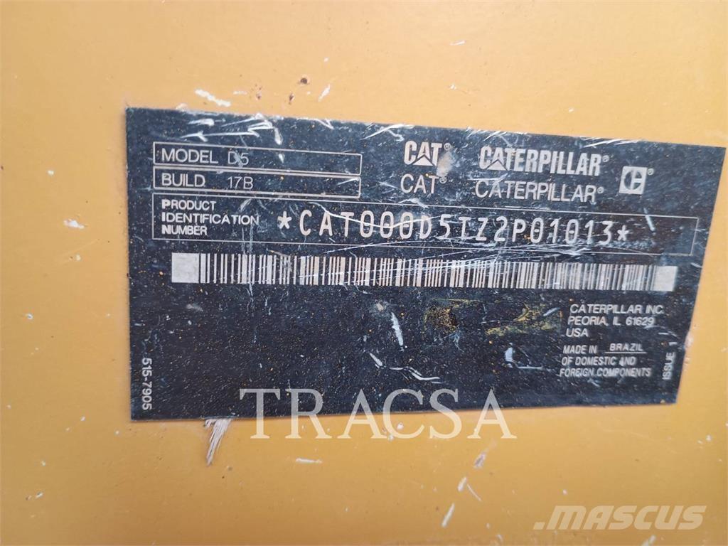 CAT D5 Dozers - Tratores rastos