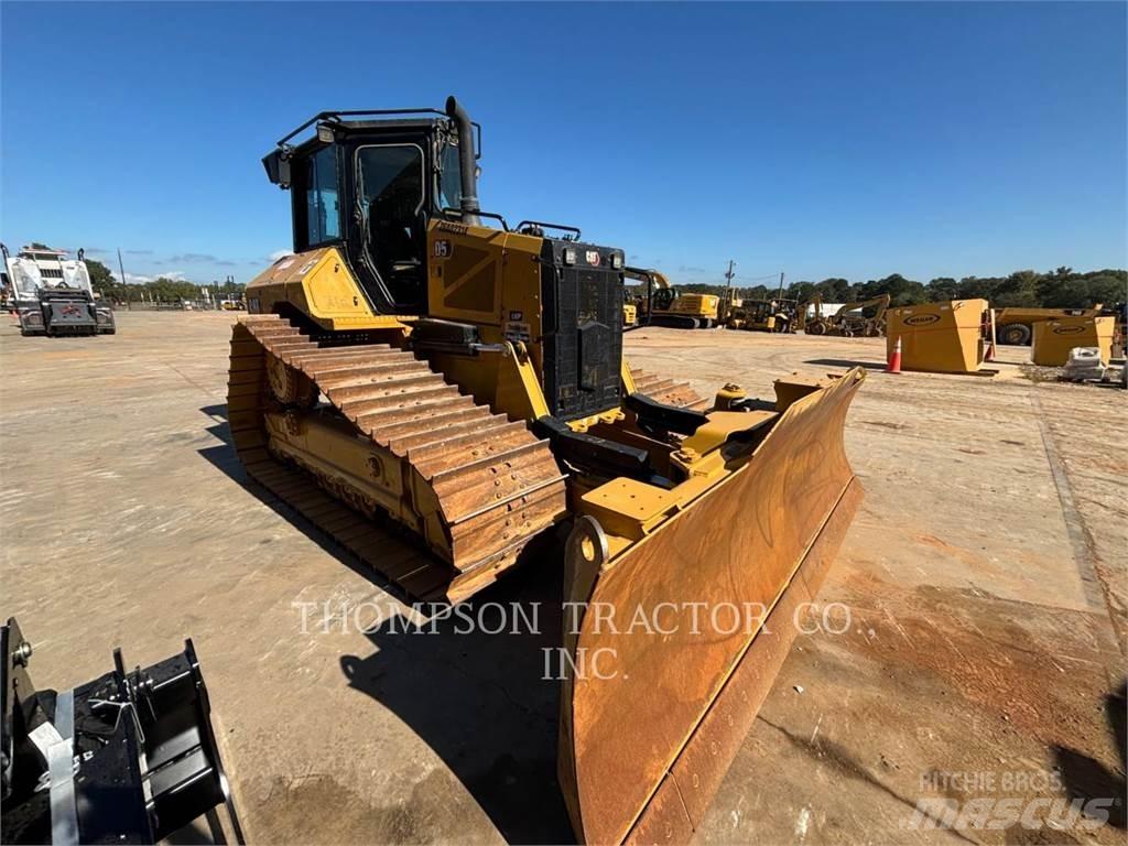 CAT D5 Dozers - Tratores rastos