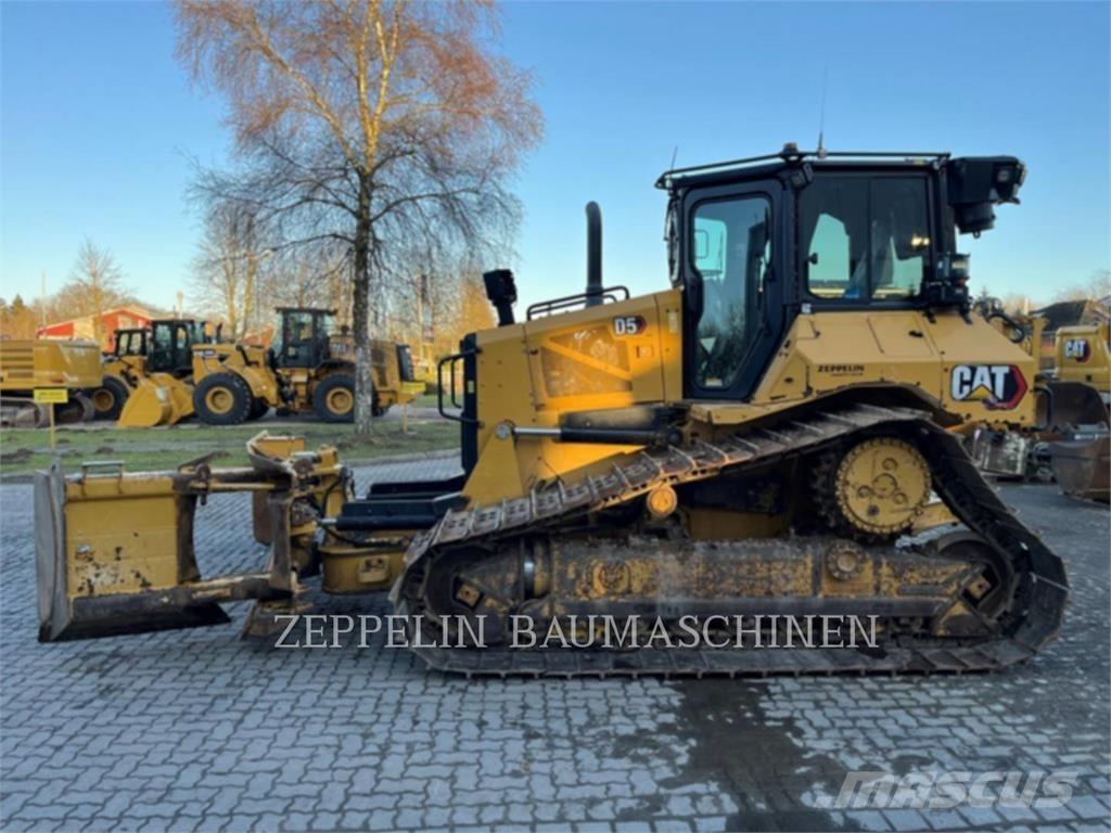 CAT D5 Dozers - Tratores rastos