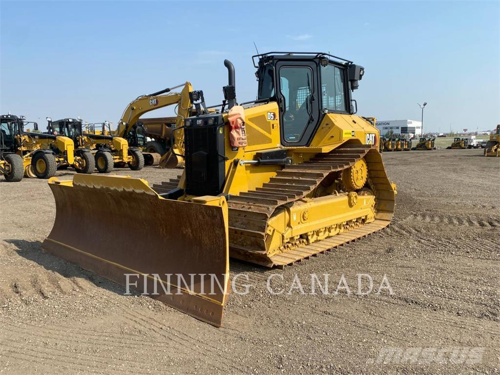 CAT D5 Dozers - Tratores rastos