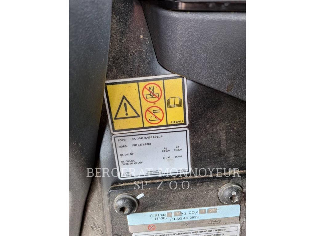 CAT D5 LGP Dozers - Tratores rastos