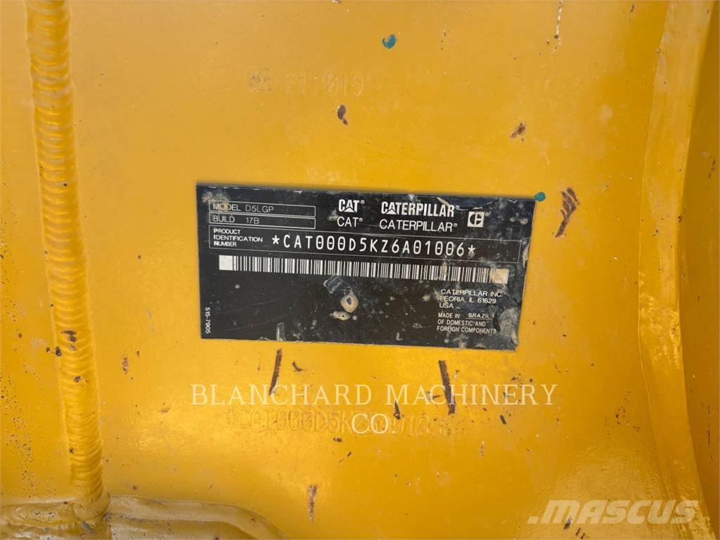 CAT D5 LGP Dozers - Tratores rastos