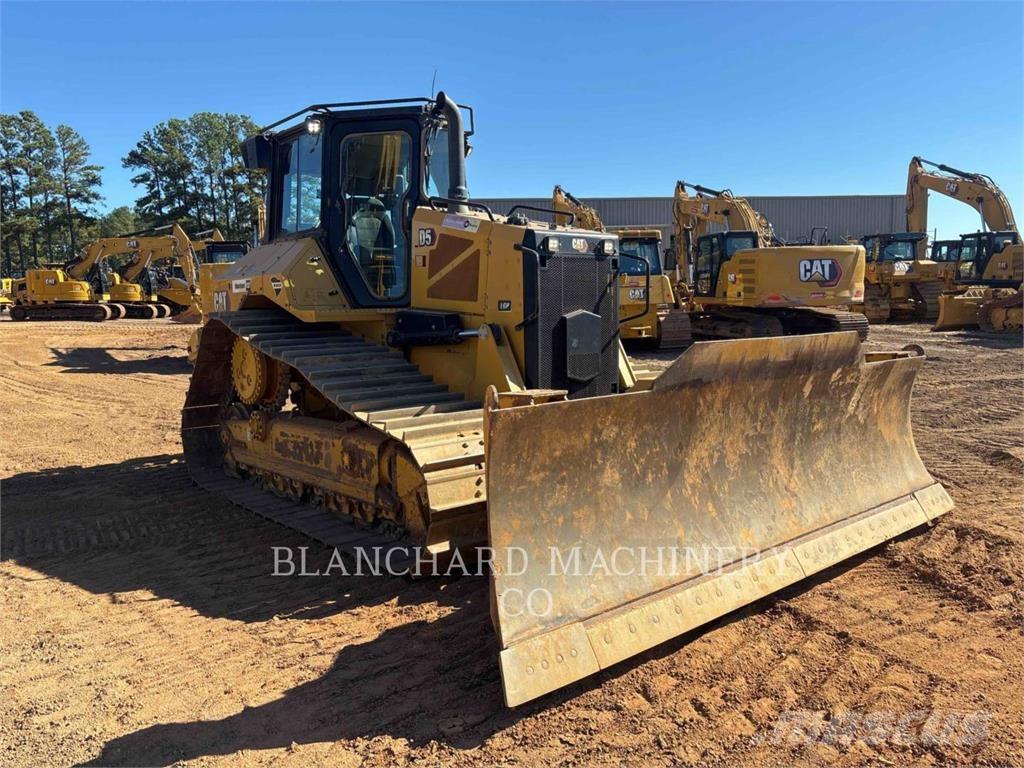 CAT D5 LGP Dozers - Tratores rastos