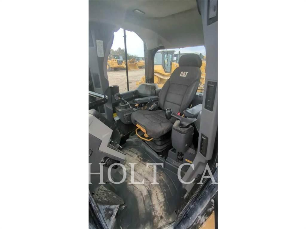 CAT D5 VP Dozers - Tratores rastos