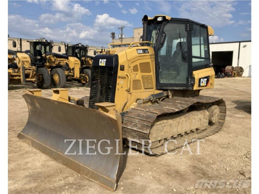 CAT D5K2 Dozers - Tratores rastos