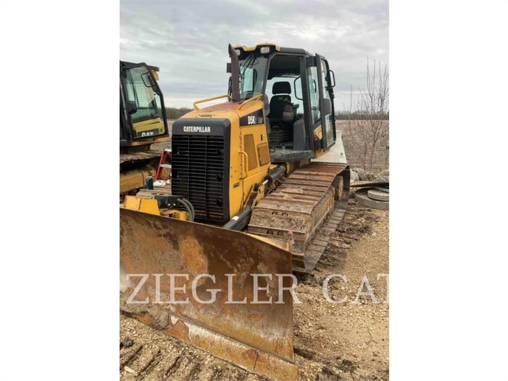 CAT D5K2LGP Dozers - Tratores rastos