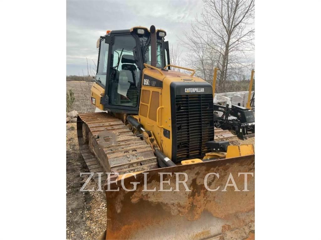 CAT D5K2LGP Dozers - Tratores rastos