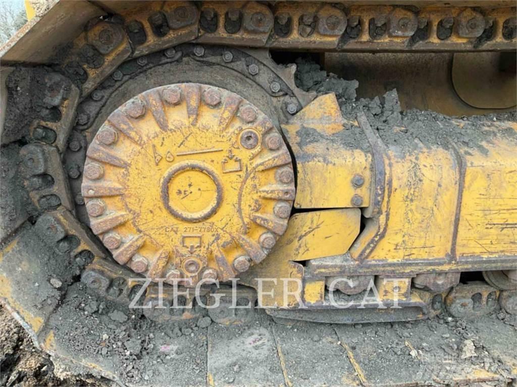 CAT D5K2LGP Dozers - Tratores rastos