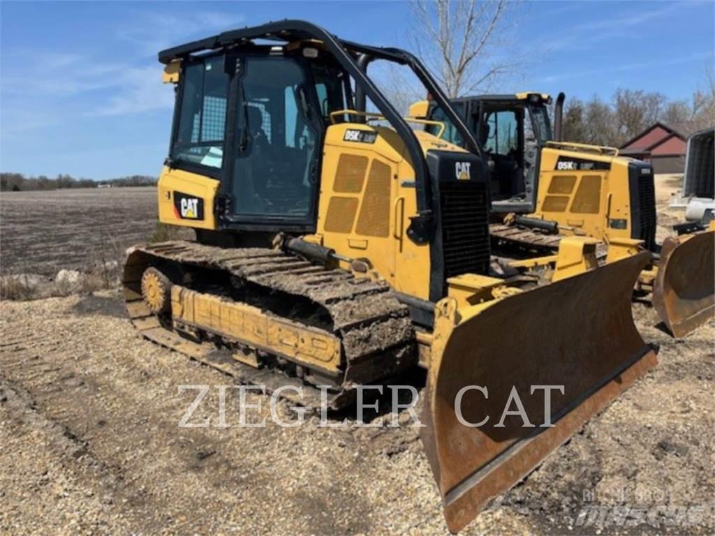 CAT D5K2LGP Dozers - Tratores rastos