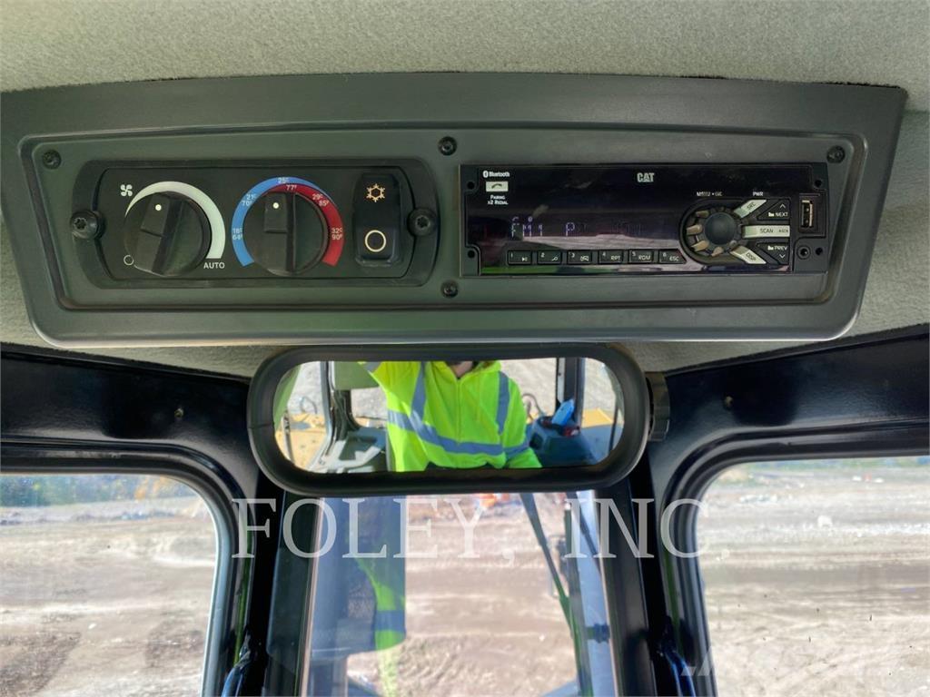 CAT D6-20 Dozers - Tratores rastos