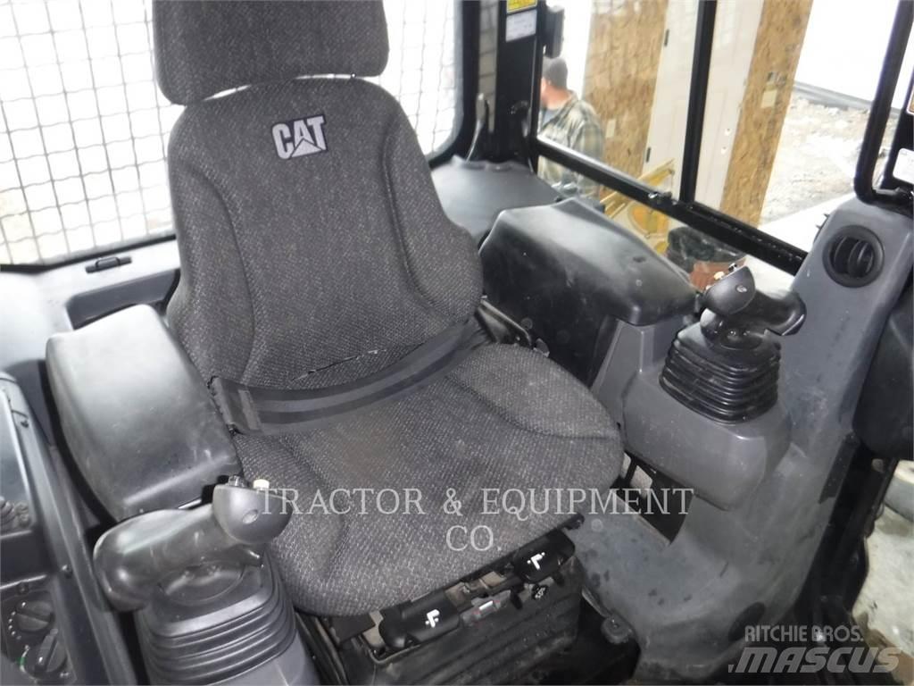 CAT D6K Dozers - Tratores rastos
