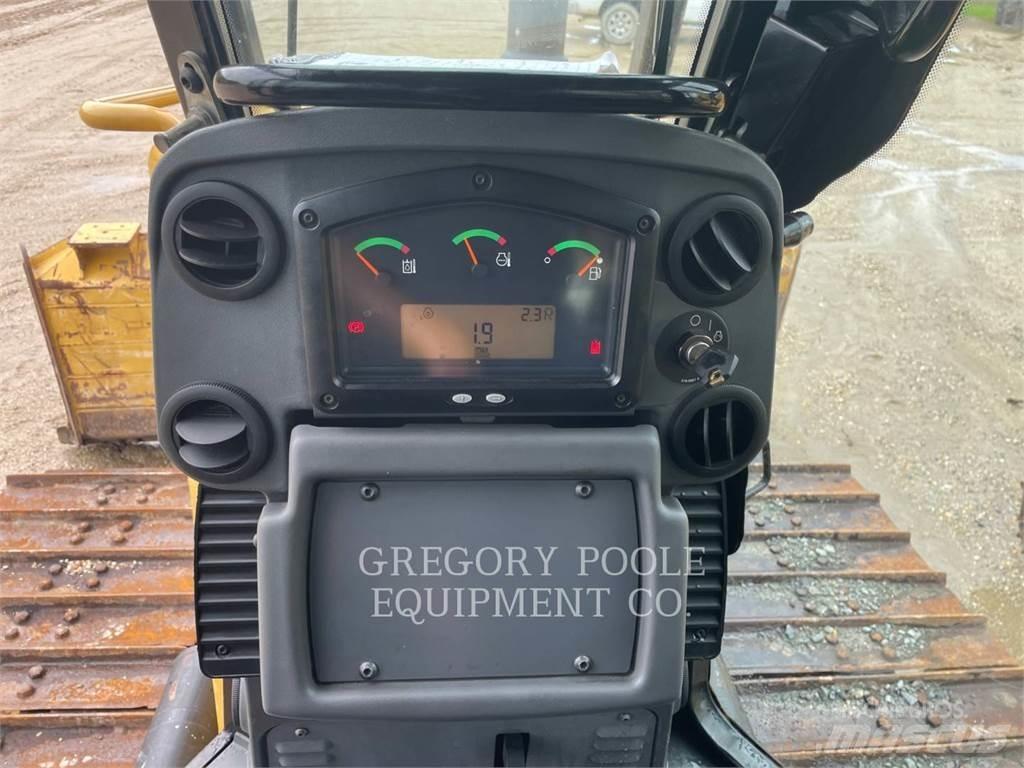 CAT D6K2LGP Dozers - Tratores rastos