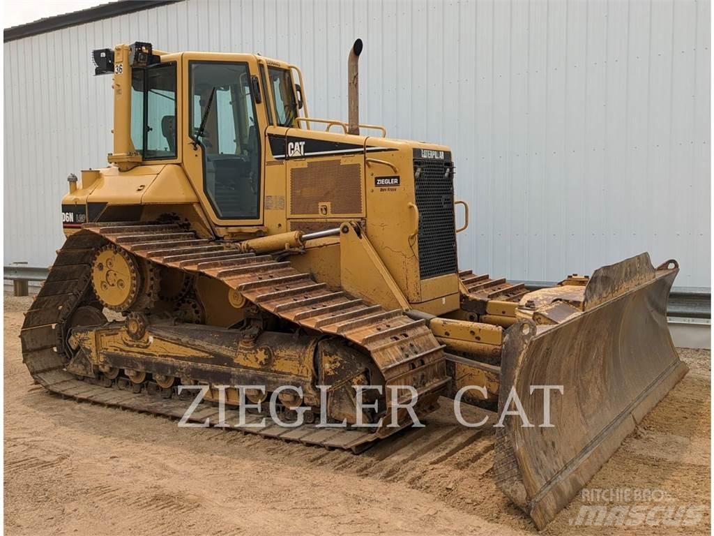 CAT D6N Dozers - Tratores rastos