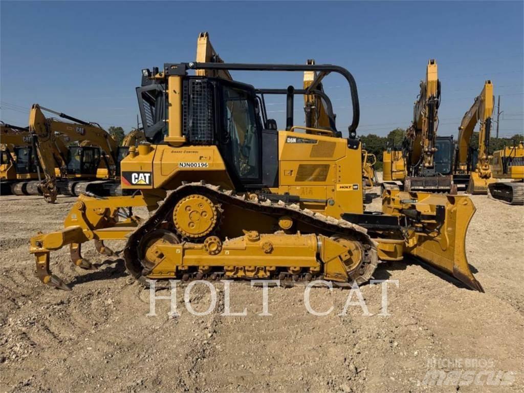 CAT D6N Dozers - Tratores rastos